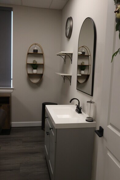 More Photos Of 23410 Grand Reserve Dr, Katy Medical For Lease