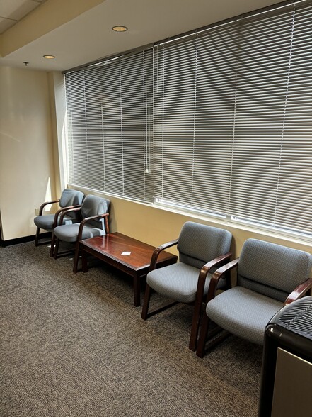 More Photos Of 1230 Oakley Seaver Dr, Clermont Office Residential For Lease