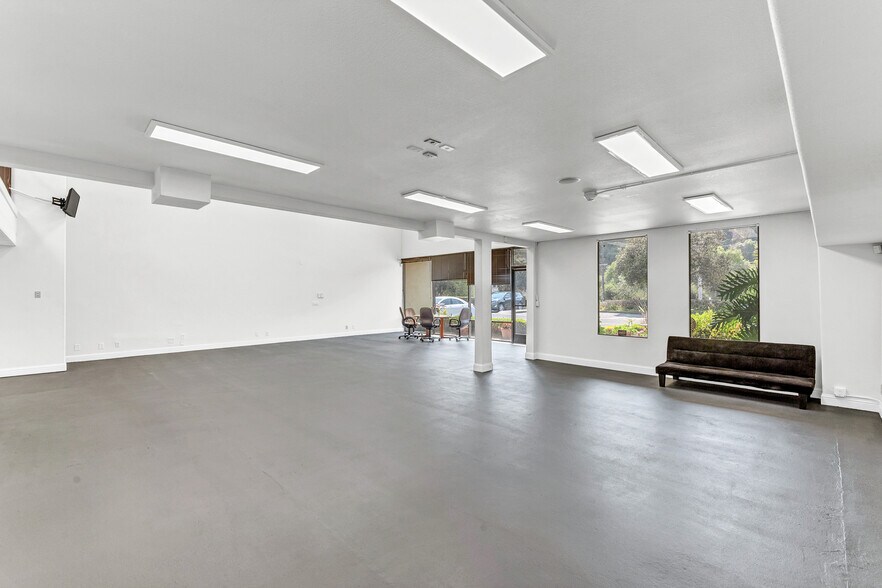 More Photos Of 1925 Francisco Blvd E, San Rafael Light Manufacturing For Lease