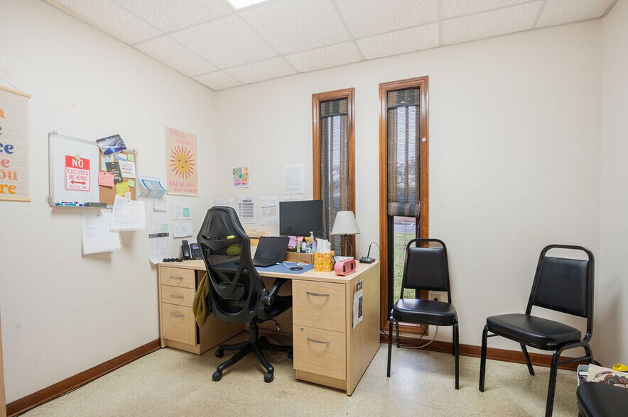 More Photos Of 231 Memorial Dr, Jacksonville Medical For Sale