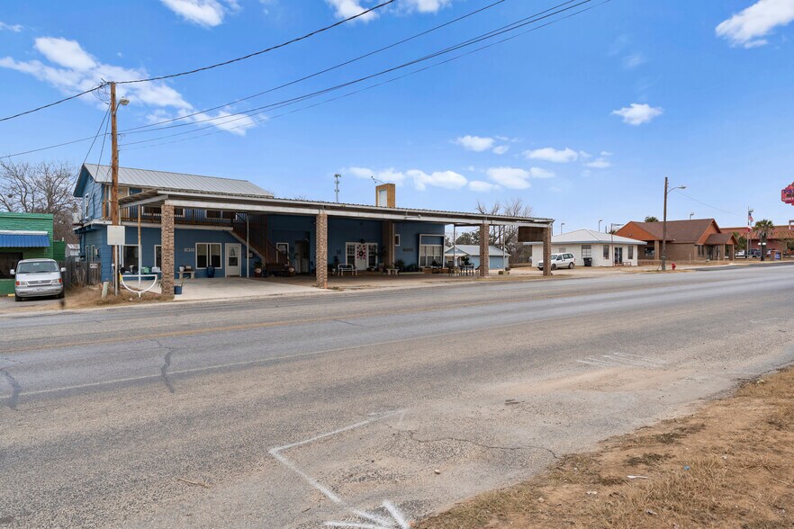 More Photos Of 1911 State Hwy 132, Natalia Multifamily For Sale