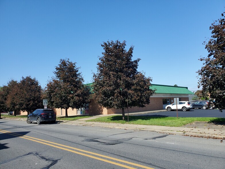 More Photos Of 717 W Berwick St, Easton Light Manufacturing For Sale