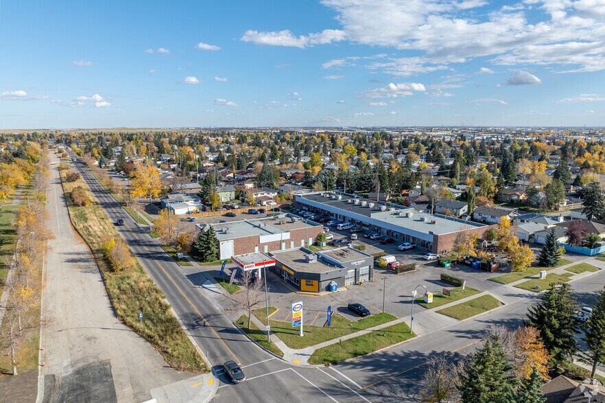 More Photos Of 3101 34th Ave SE, Calgary Service Station For Sale