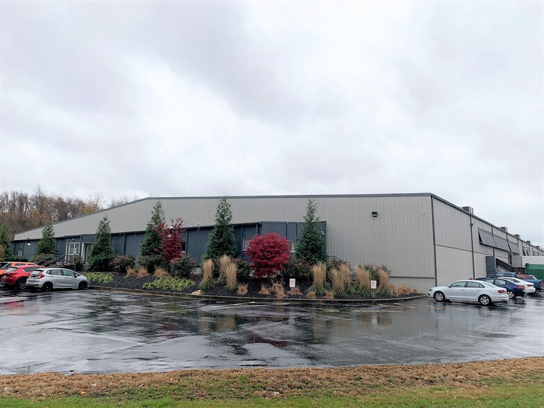 Primary Photo Of 711 Gibson Blvd, Harrisburg Manufacturing For Lease