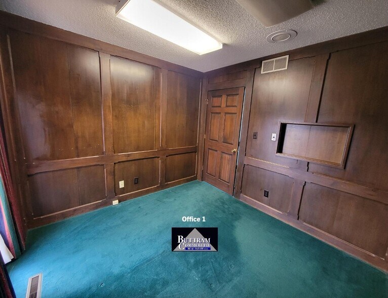 More Photos Of 3111 McClelland Blvd., Joplin Office For Sale