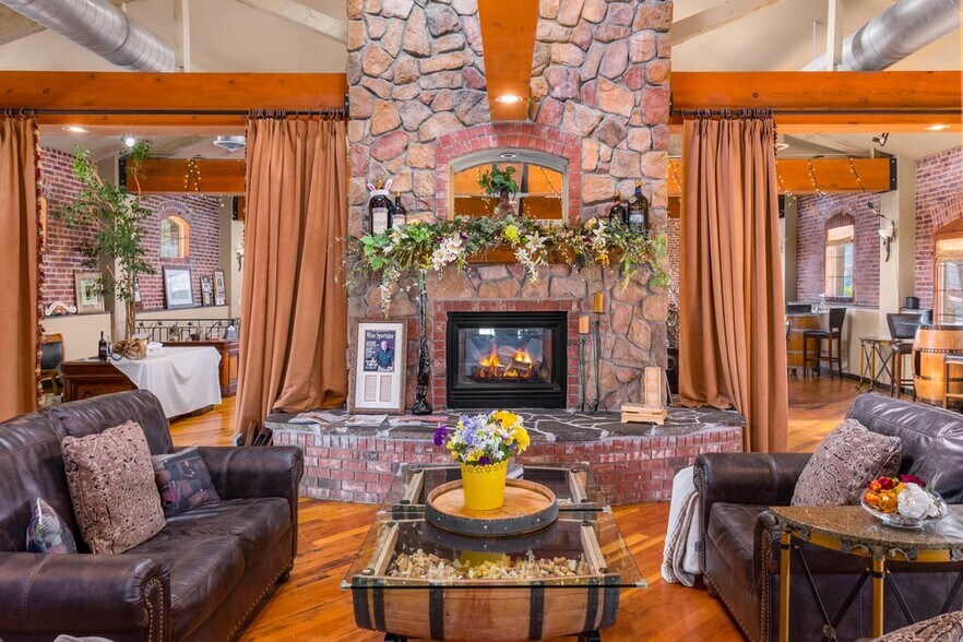 More Photos Of 1 Vineyard Way, Wenatchee Specialty For Sale