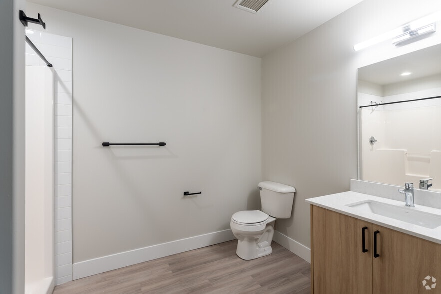 More Photos Of 10015 103 Av NW, Edmonton Apartments For Sale
