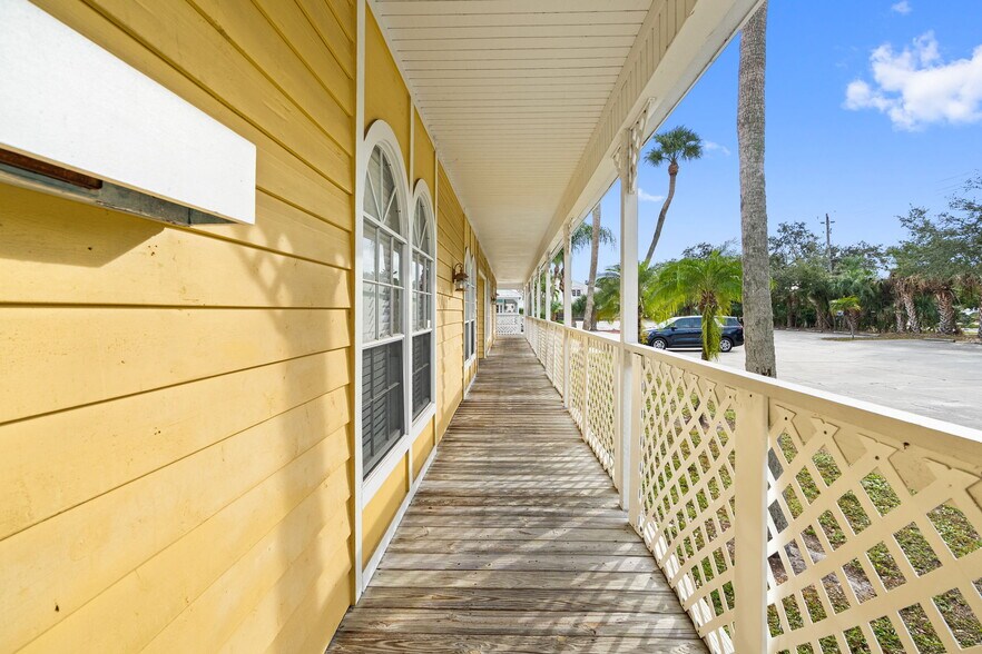 More Photos Of , Fort Myers Office For Sale