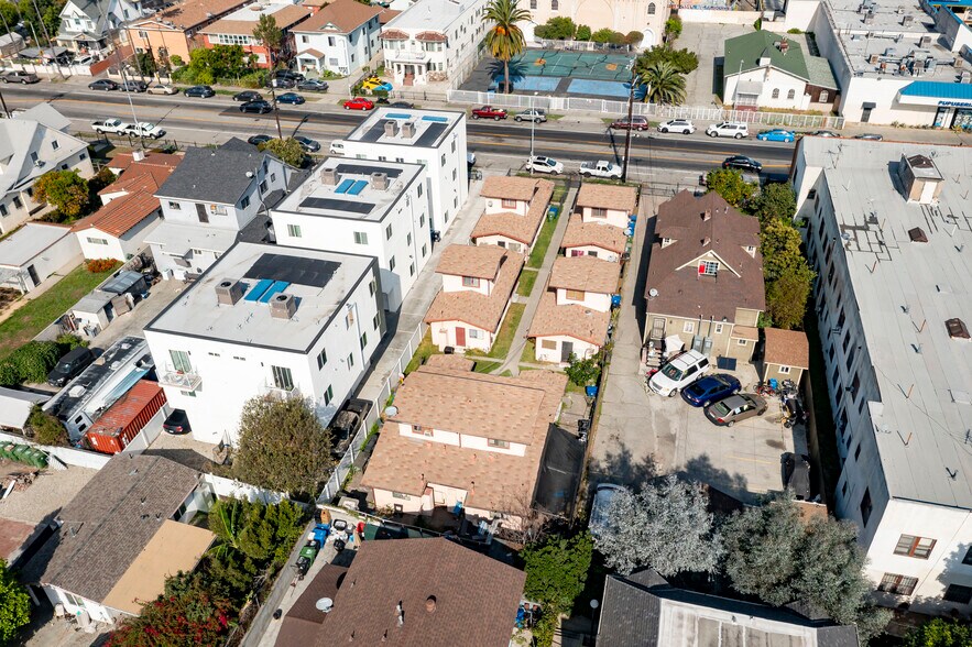 More Photos Of 634 Adams Blvd, Los Angeles Apartments For Sale