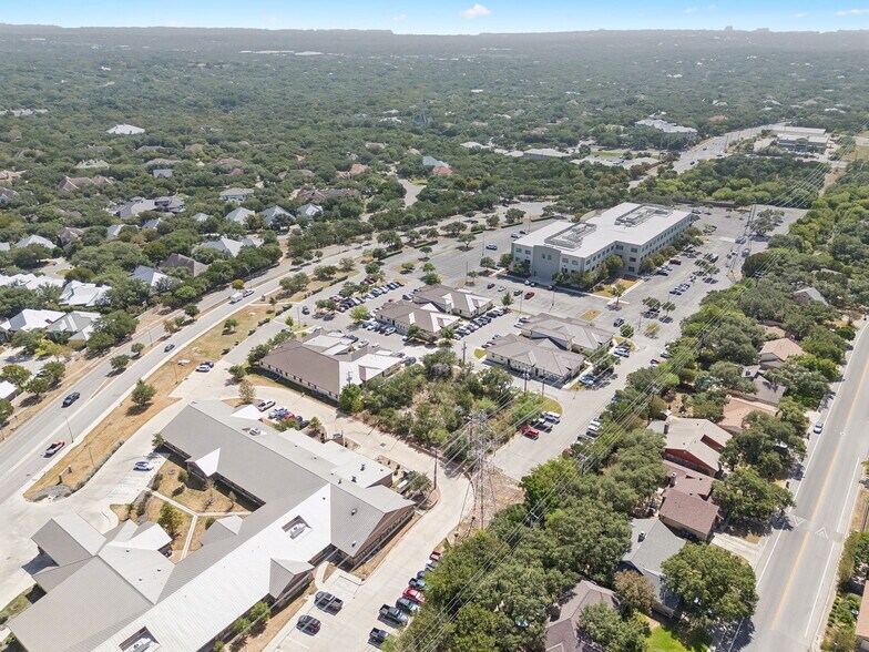 More Photos Of 4358 Lockhill Selma Rd, Shavano Park Medical For Lease