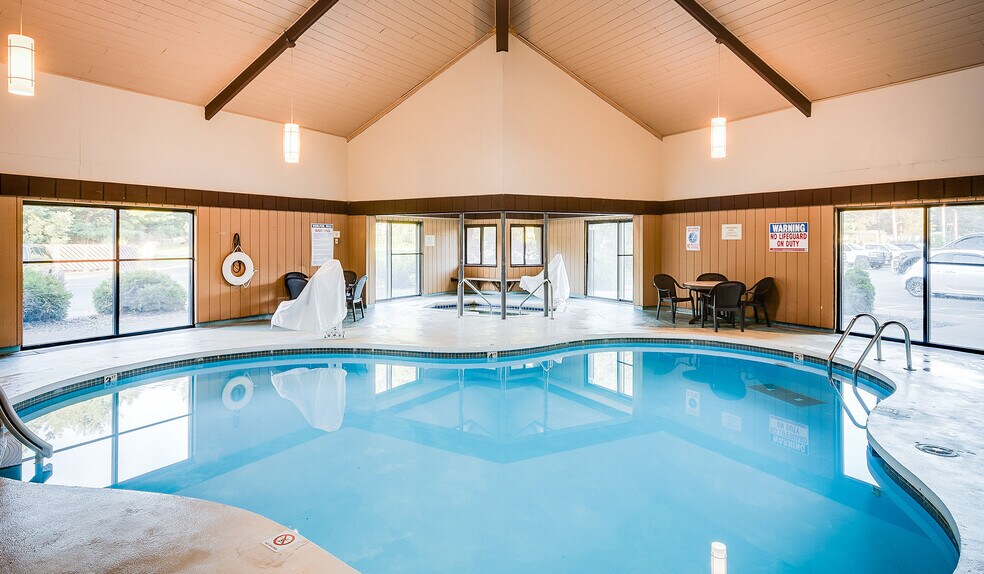 More Photos Of 600 Oasis Rd, Black River Falls Hotel For Sale