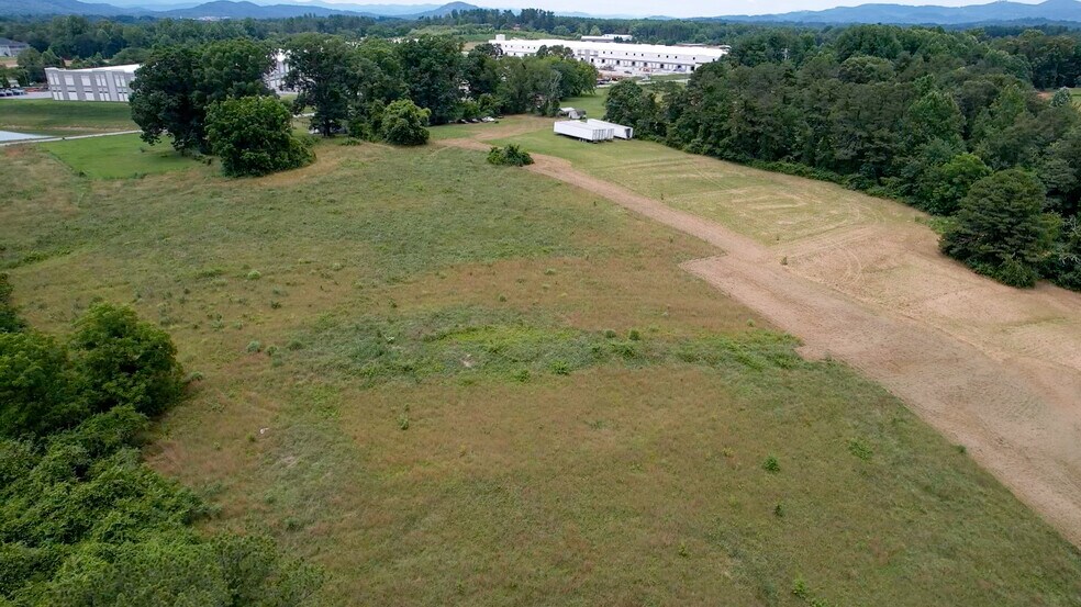 More Photos Of 412 McMurray Rd, Flat Rock Land For Sale