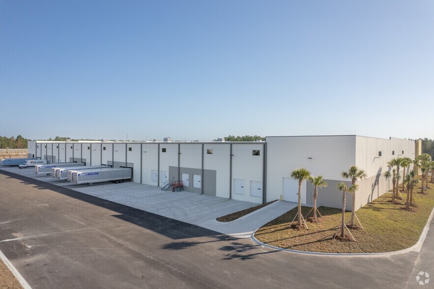 More Photos Of 3750 Cisco Dr W, Jacksonville Distribution For Lease