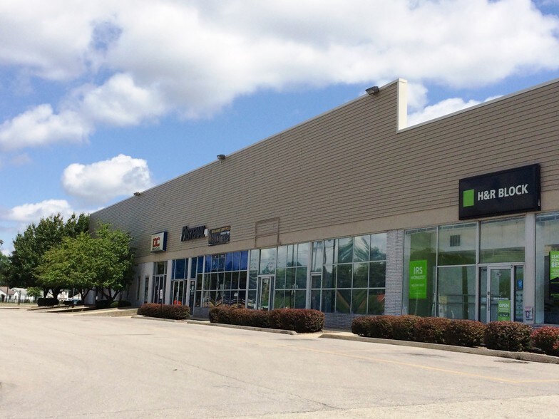 More Photos Of 3100-3280 Commerce Center Pl, Louisville Flex For Lease