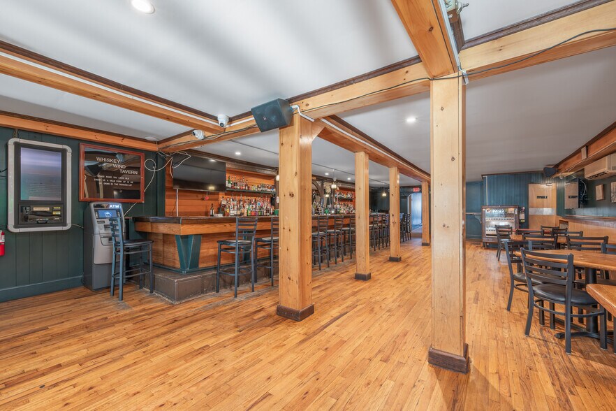 More Photos Of 30-32 Front St, Greenport Storefront Retail Residential For Sale