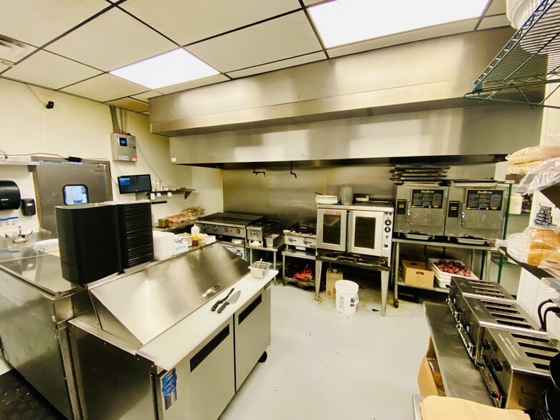 More Photos Of 2124 Gabriel's Place, New Braunfels Office For Lease
