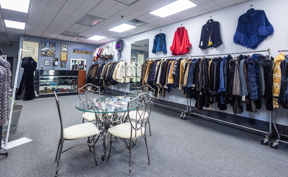More Photos Of 332-334 New Dorp Ln, Staten Island Storefront For Lease