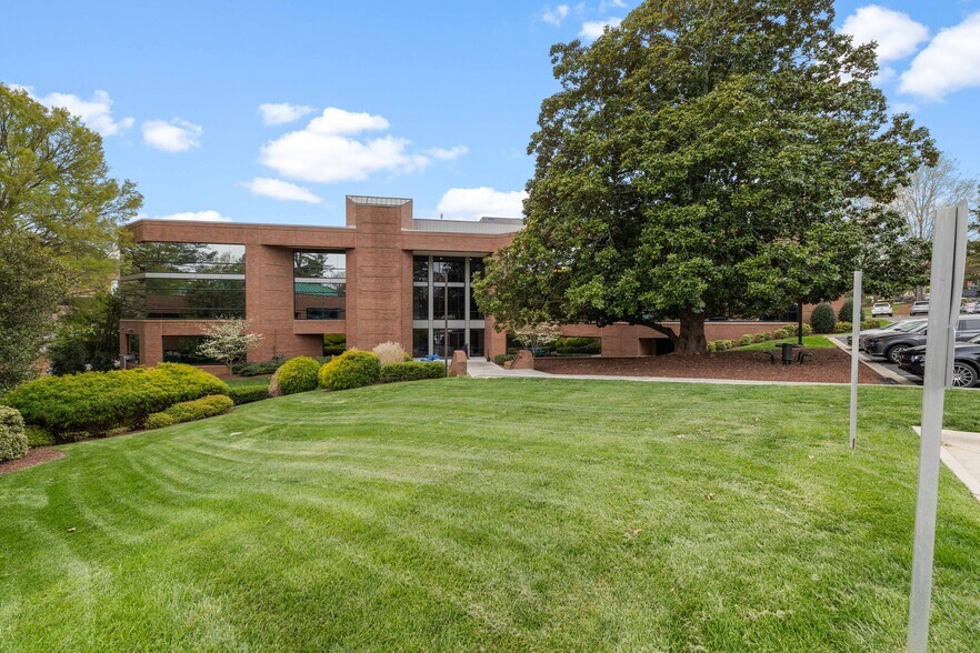 More Photos Of 4301 Lake Boone Trl, Raleigh Medical For Lease