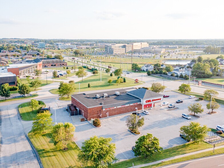 More Photos Of 753 W Us Highway 50, O'Fallon Drugstore For Sale