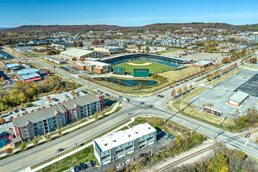 More Photos Of 1512 S Razorback Rd, Fayetteville Apartments For Sale