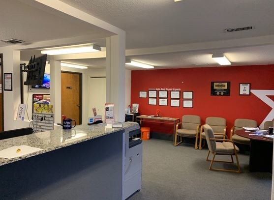 More Photos Of 11211 Ables Ln, Dallas Flex For Sale