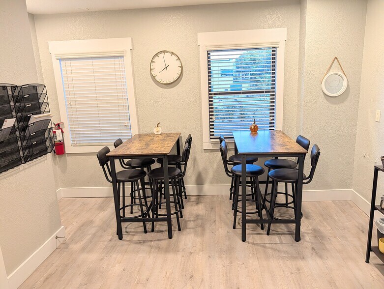 More Photos Of 905 S Missouri Ave, Lakeland Coworking Space