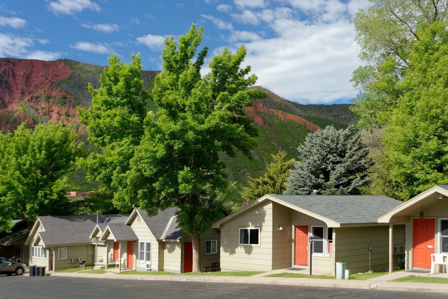 Primary Photo Of 51637 Highway 6, Glenwood Springs Hotel For Sale