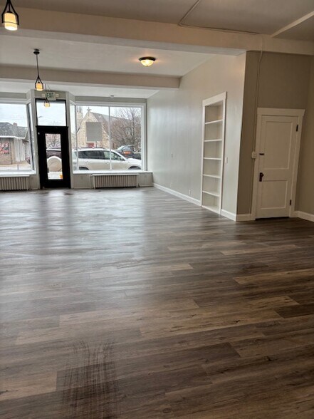 More Photos Of 1828 Indianapolis Blvd, Whiting Apartments For Lease