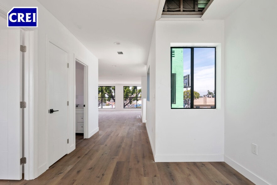 More Photos Of 2710 W Florence Ave, Los Angeles Freestanding For Lease