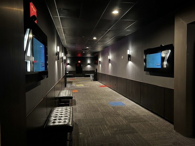 More Photos Of 4780 Cornell Rd, Cincinnati Movie Theatre For Sale