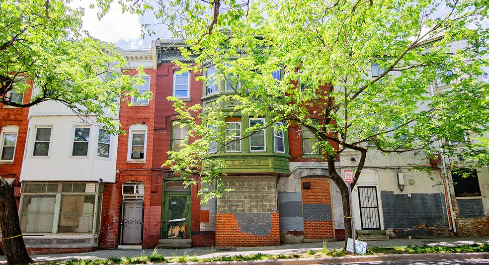 More Photos Of 1631 N Capitol St NE, Washington Storefront Retail Residential For Sale