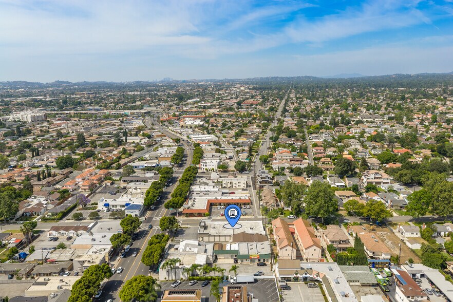 More Photos Of 9403 Las Tunas Dr, Temple City Freestanding For Sale