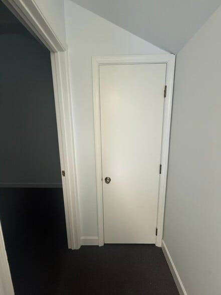 More Photos Of 8569-8573 Sudley Rd, Manassas Medical For Sale