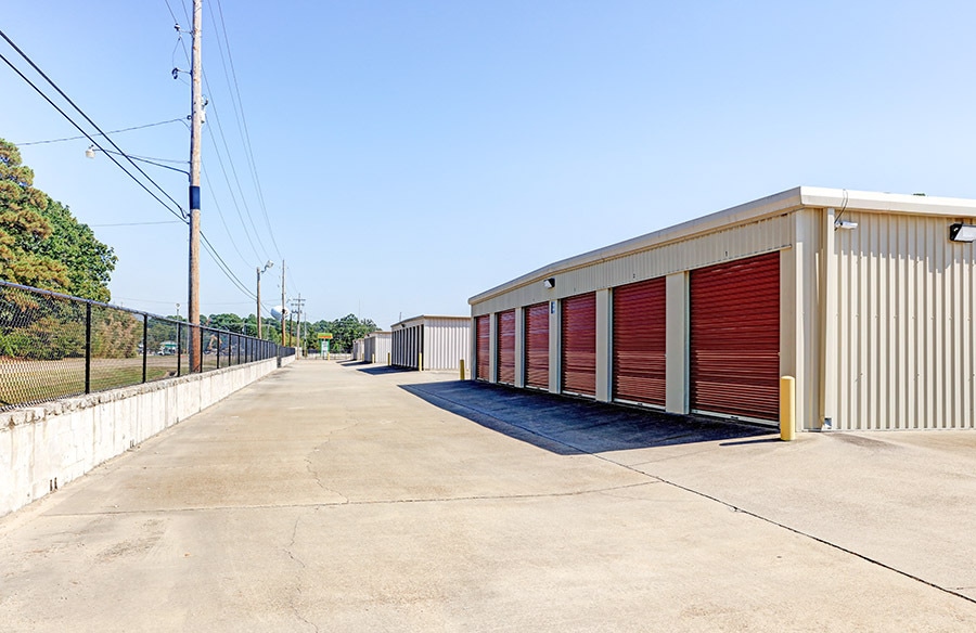 More Photos Of 9120 Holmes Ln, Texarkana Self Storage For Lease