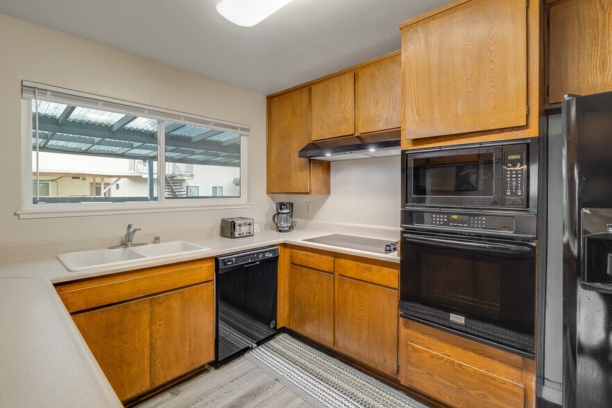 More Photos Of 150 Yorkshire Ct, Vallejo Apartments For Sale