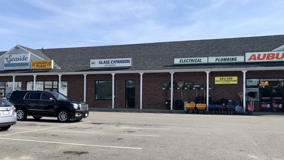 More Photos Of 4-6 Barlows Landing Rd, Pocasset Storefront Retail Office For Sale