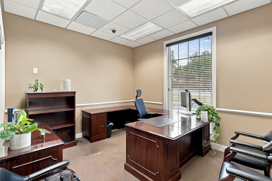 More Photos Of 2092 West Point Rd, Lagrange Bank For Sale