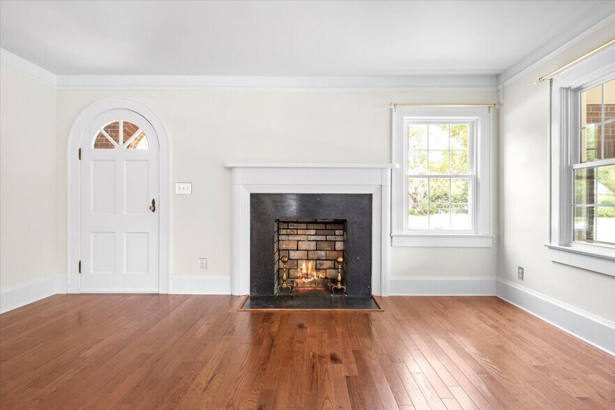 More Photos Of 301 E Main St, Easley Land For Sale