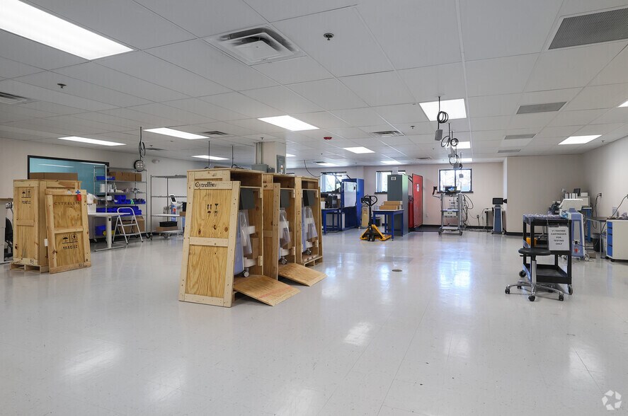 More Photos Of 34 Commerce Way, Woburn Research And Development For Lease