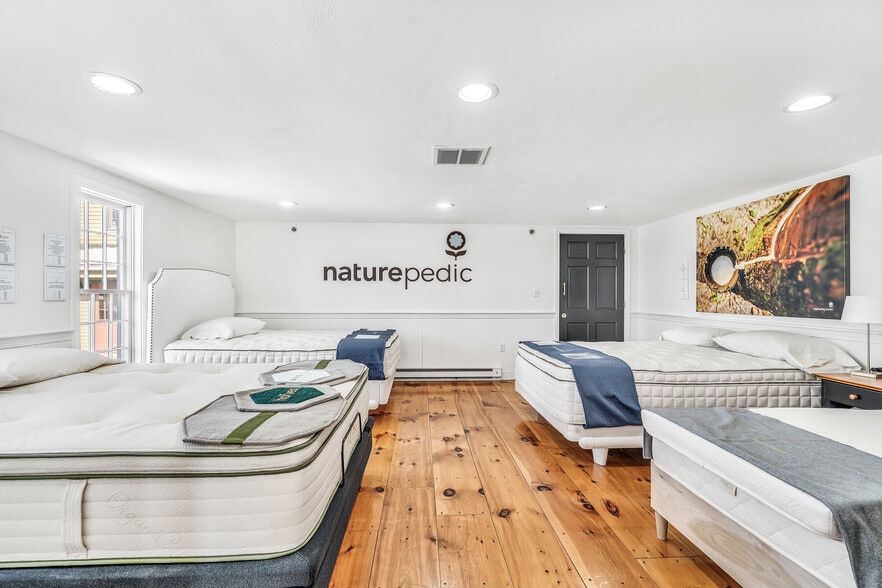 More Photos Of 348 Boston Post Rd, Sudbury Storefront Retail Office For Sale