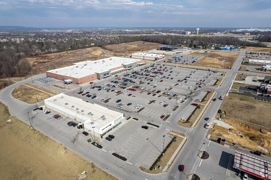 More Photos Of 1001 Jeffersonville Commons Dr, Jeffersonville Freestanding For Lease