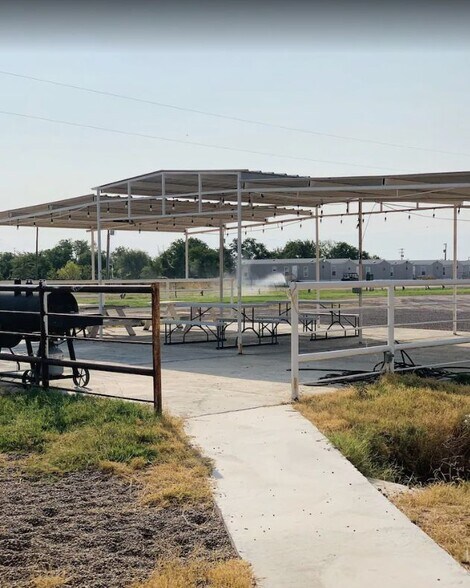 More Photos Of 6772 E Goldenrod Dr, Gardendale Manufactured Housing Mobile Home Park For Sale