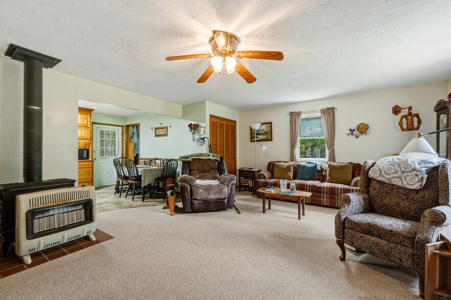 More Photos Of 345 Barberry Rd, Ranger Land For Sale