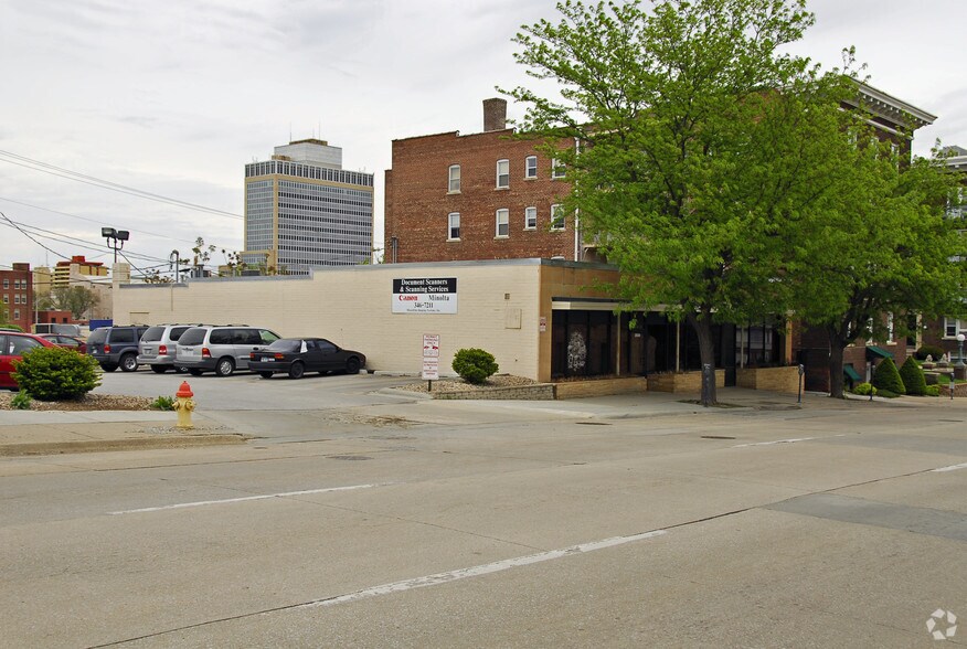 More Photos Of 2510-2530 Harney St, Omaha Light Manufacturing For Lease
