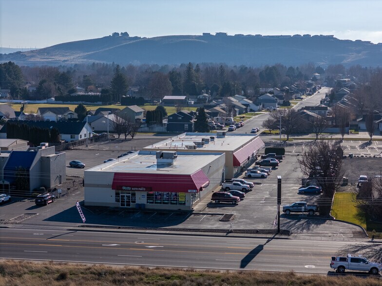 More Photos Of , Kennewick General Retail For Sale