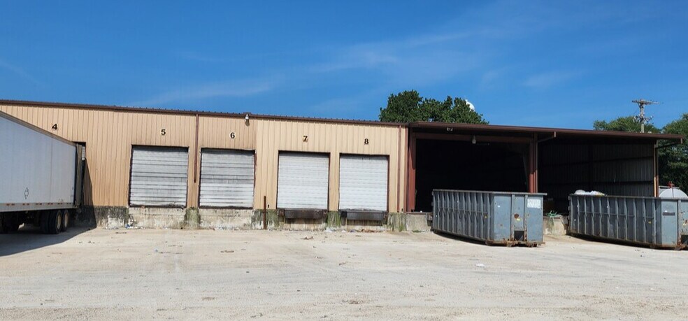 More Photos Of 304 W Sunset St, Fordland Manufacturing For Sale