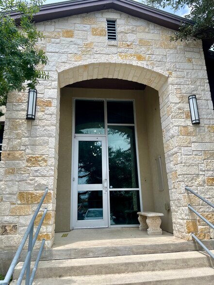 More Photos Of 14603 Huebner Rd, San Antonio Medical For Lease