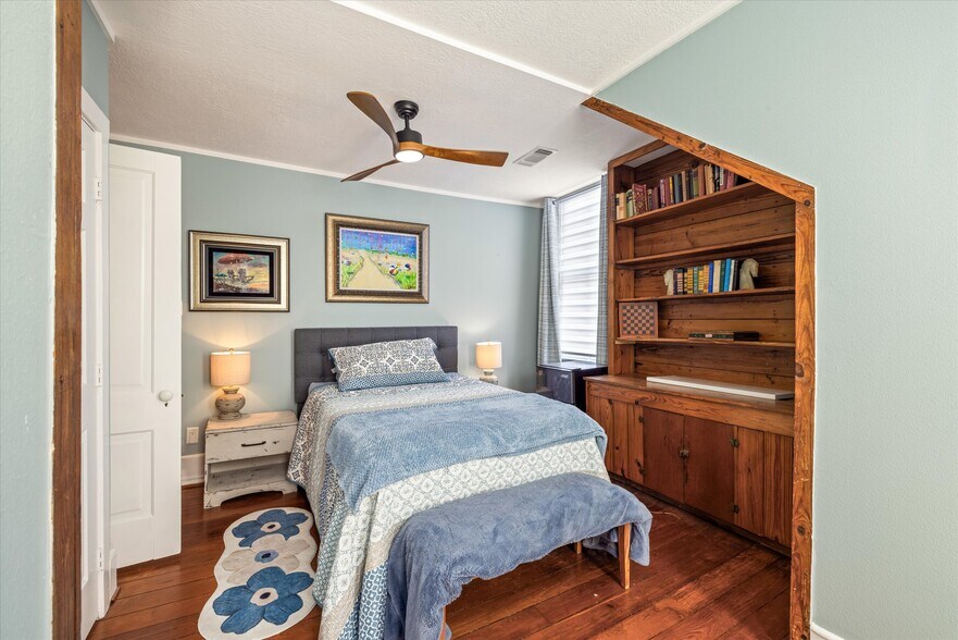 More Photos Of 3216 Ursuline St, Galveston Multifamily For Sale