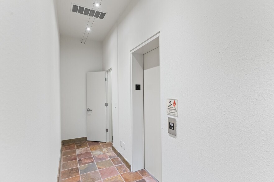 More Photos Of 477 S San Antonio Rd, Los Altos Medical For Sale