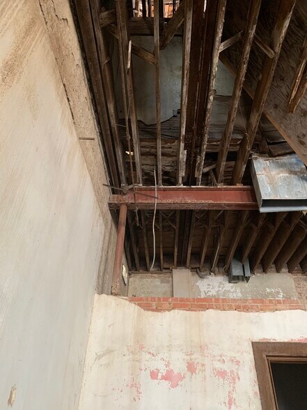 More Photos Of 202 E Main St, Henderson Loft Creative Space For Sale